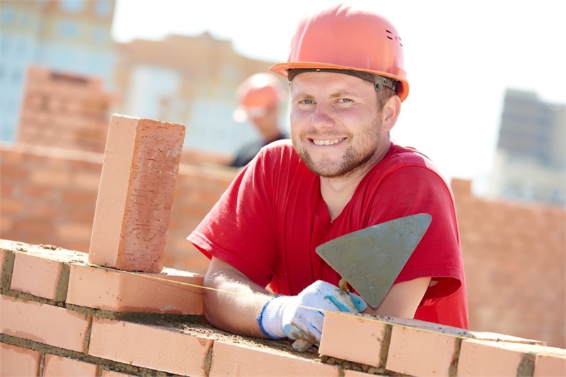 Bricklayer-stone mason