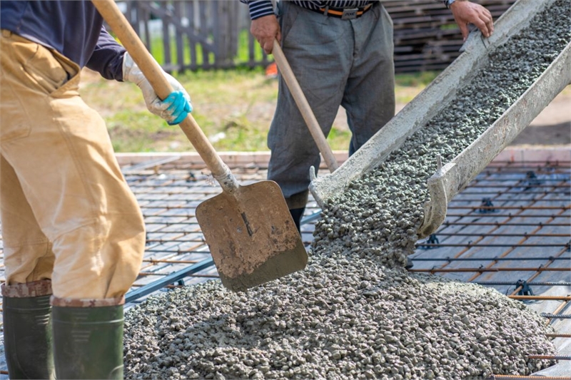 Cement mason